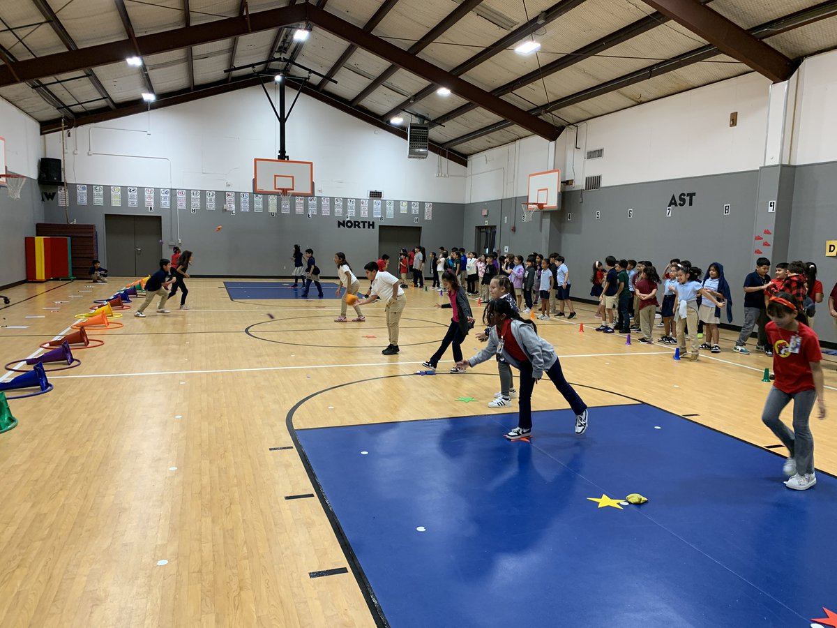 Stuff the turkey using underhand tossing@BburgCougars@IISDPE