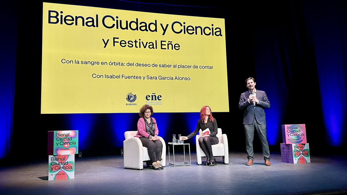 brionesci's tweet photo. Realmente interesante la conversación sobre literatura y ciencia entre #IsabelFuentes y @Astro_SaraG en @cbamadrid, en un acto conjunto entre la #BienalCiudadYCiencia y el #FestivalEñe. https://t.co/QpDPsjawIH