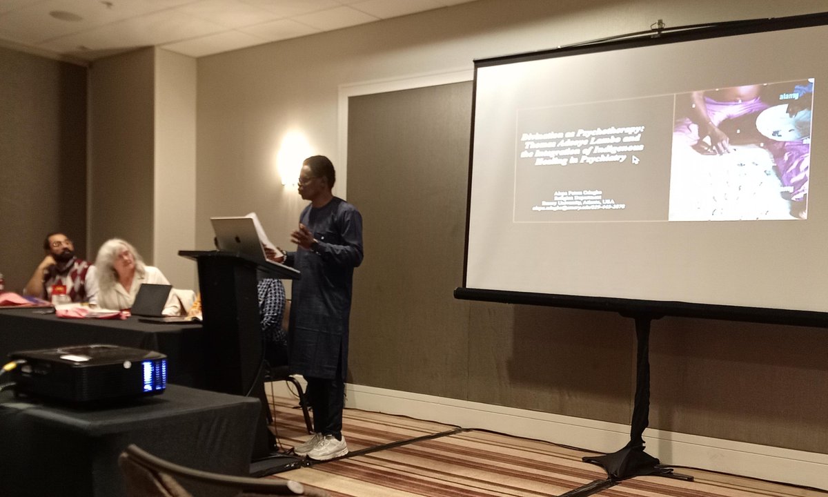 EmoryIAS's tweet image. We are happy to show pics of graduate student, Alapa Odugbo, presenting on day one of the African Studies Association conference here in Atlanta!

Stay tuned for more pics and more highlights of this three day conference!

#emorycollege #emoryuniveristy #africanstudiesassociation