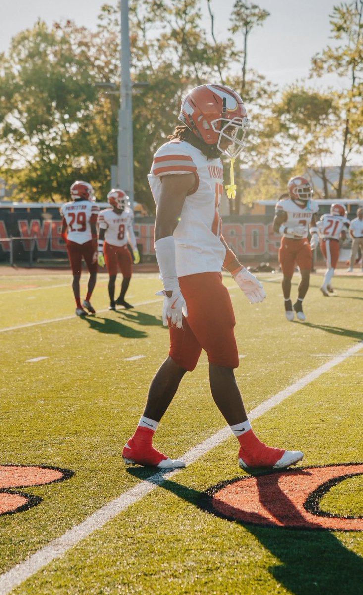 Corey Bonner Jr. CO 2026

Princeton High School/ Cin, Ohio

Senior Season Highlights 

All-Conference Selection 

5/10 185lb-Cornerback 

Allowed “0” Touchdowns or Deep Passes during Reg. Season/Playoffs

#SHUTDOWNCORNER

11-Games Played

30-Total Tackles

2-TFL

1-Sack

9-PBU’s