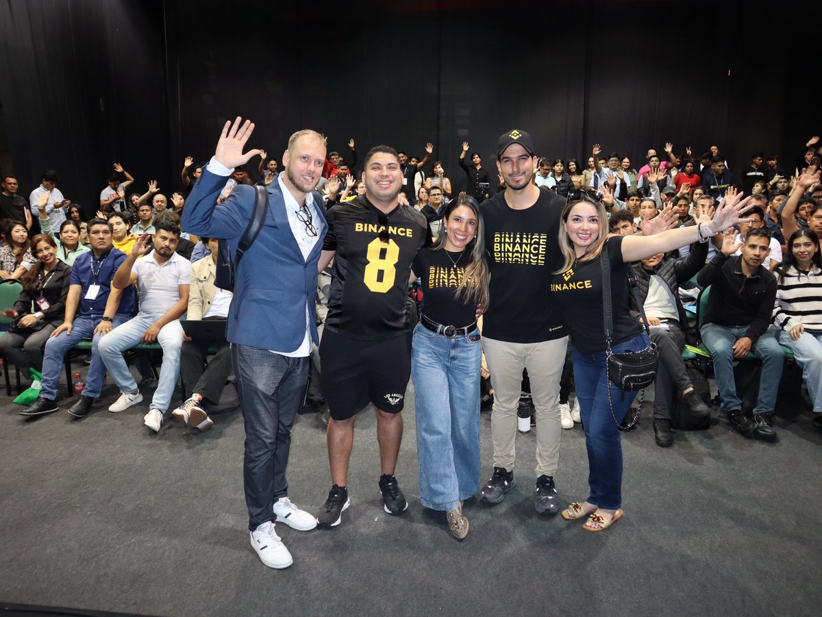 BOLIVIA BLOCKCHAIN CONFERENCE tweet media