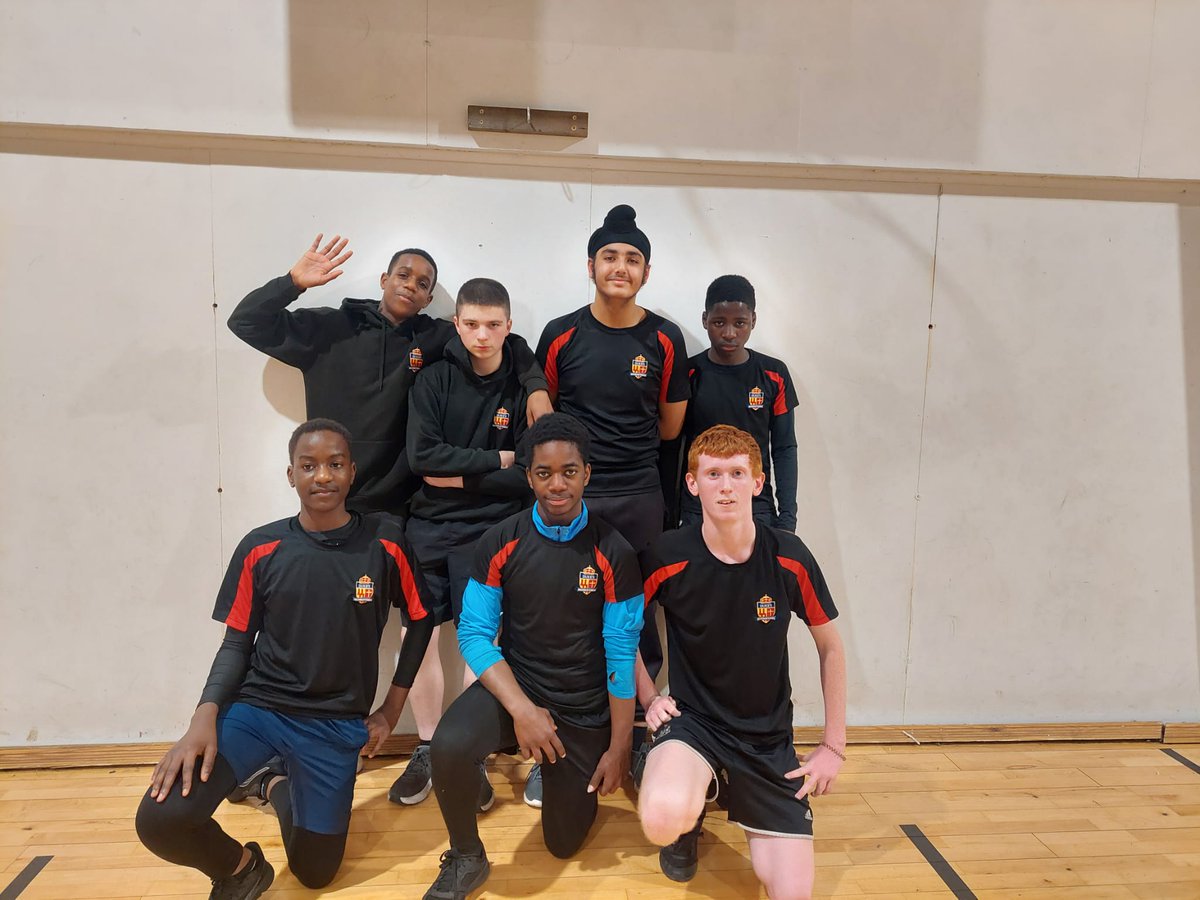 Well done to our <a href="/NCEADukes/">NCEA Duke's Secondary School</a> Secondary School Basketball team in action tonight at Blyth 🏀
#letyourlightshine 💡