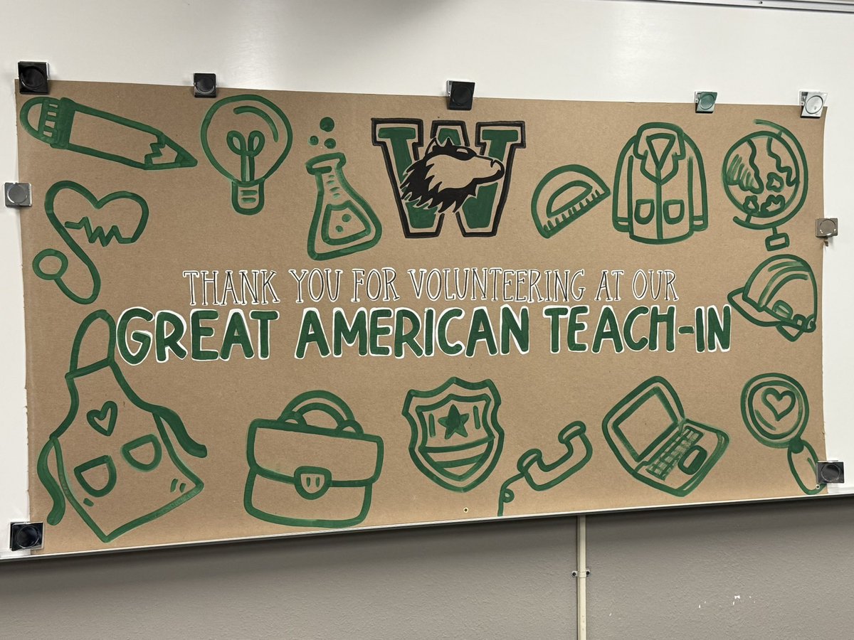 WalkerMiddleIB's tweet image. What a great day! Our community showed up for our students! Thank you to over 50 guests for speaking to our students for Great American Teach In! 🐺💚 #Inquirer #Knowledgeable @HillsboroughSch @iborganization
