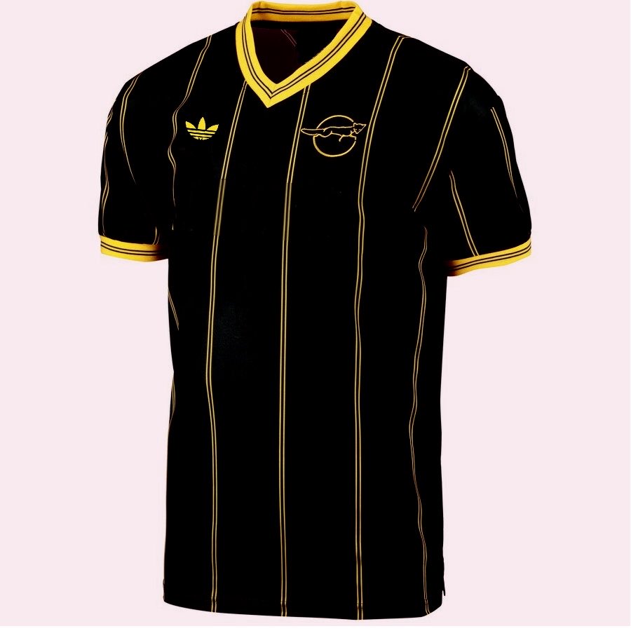 Elm_665's tweet image. Imagine if we got a kit like this next year 😍 #LCFC