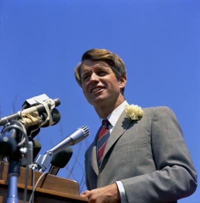 gary37h's tweet image. Robert F. Kennedy would have been 100 years old today. ✝️🇺🇸