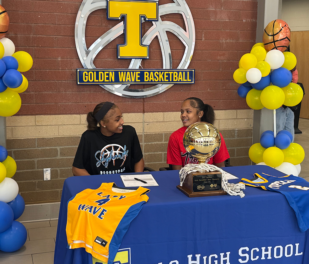 tupeloschools's tweet image. Congratulations to @tupGBB standouts Olivia Smith and Destiney Trice for signing with UT-Martin and Miss. Delta CC, respectively. We can't wait to see what you do on the next level. #TPSD #FloodWarning