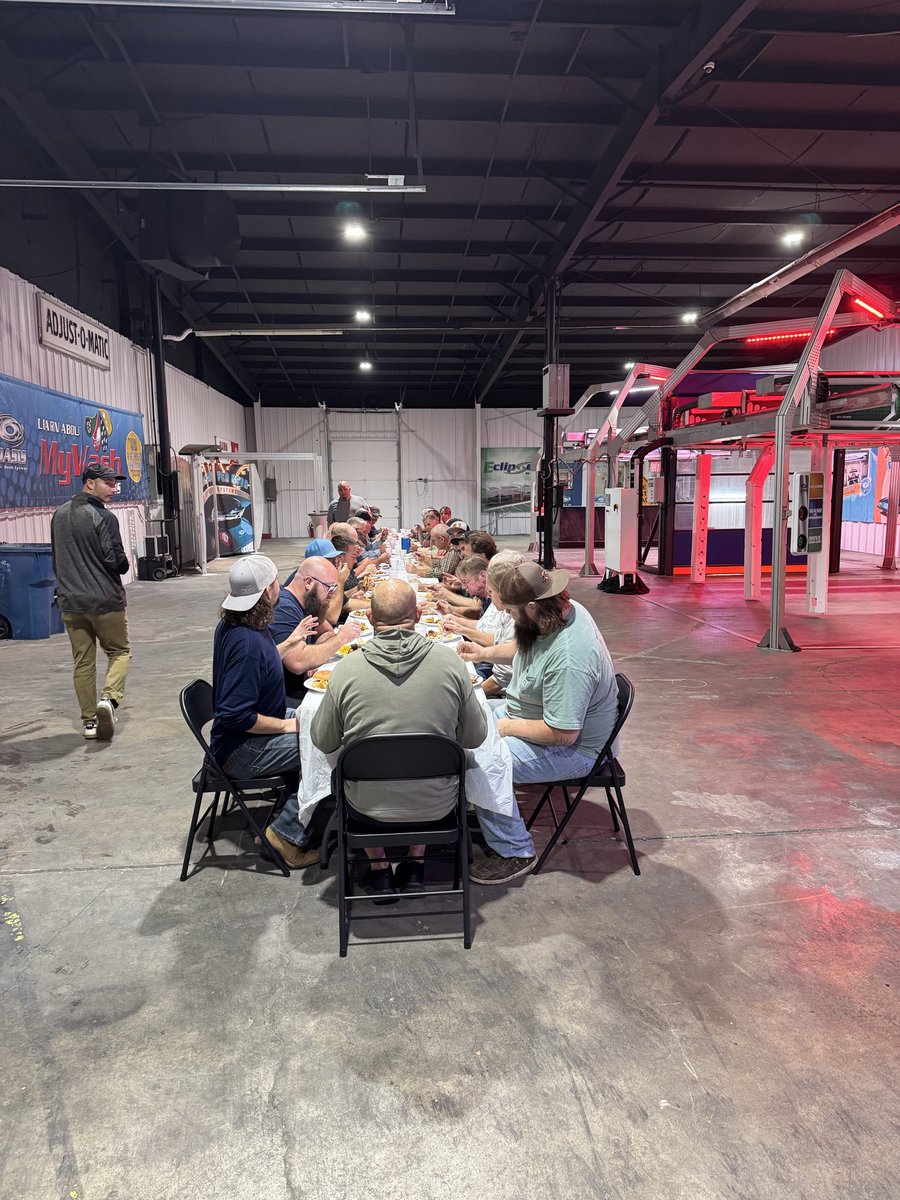 Kyle_Martin4's tweet photo. It has been amazing to see how much has changed over the last year! I’m grateful for the hard-working people who make Oasis what it is and for the chance to celebrate together in our new facility! Thankful for growth, community, and the people who make it happen. https://t.co/rmqMltHoyc