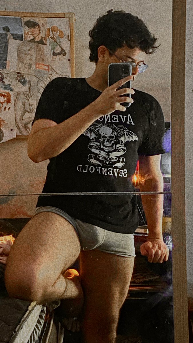 gay artista e performática tweet media