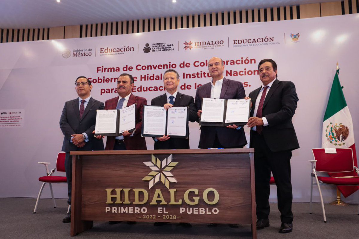 SEPHidalgo's tweet image. El gobernador @juliomenchaca_, junto al secretario @natycastrejonv,  firmaron un convenio con el Instituto Nacional para la Educación de los Adultos  y el @gobiernohidalgo para fortalecer la justicia educativa en el estado. Esta colaboración impulsará la alfabetización de 50 mil…