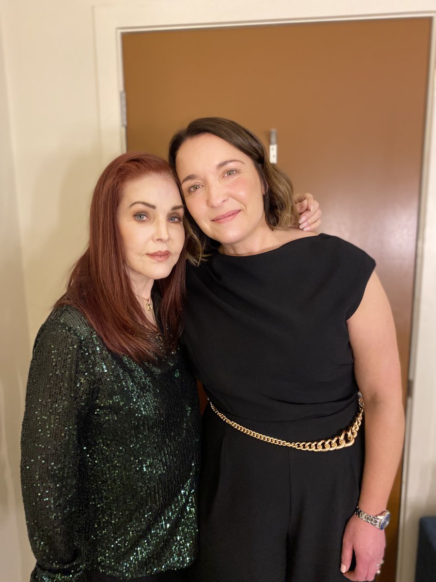 MeakinVictoria's tweet photo. On Wednesday night I sat on stage in Christchurch with this very famous lady for 90 minutes, talking about her fascinating new book, Elvis, Graceland, MJ, OJ, drugs, grief, enduring love and hiding 'The King ' in her kitchen. What a lovely person @Cilla_Presley is. #ElvisPresley @RLTAgency