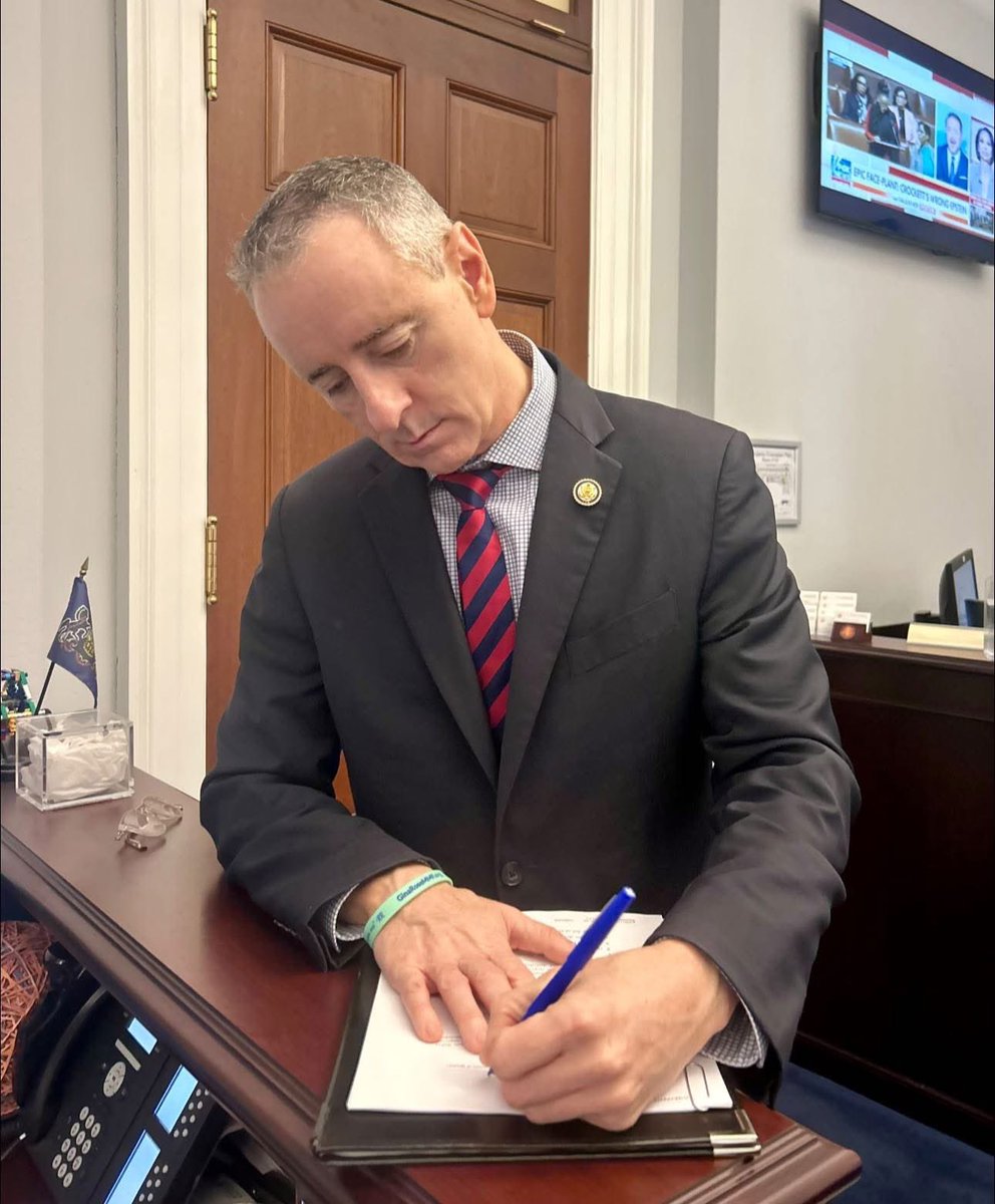 RepBrianFitz's tweet image. When jet fuel was discovered entering private wells in Upper Makefield, the first warning came from the Wojnovich family. From the moment I stepped into their home and saw what they were living through, I worked alongside them and the Mt. Eyre Task Force to confront the failures…