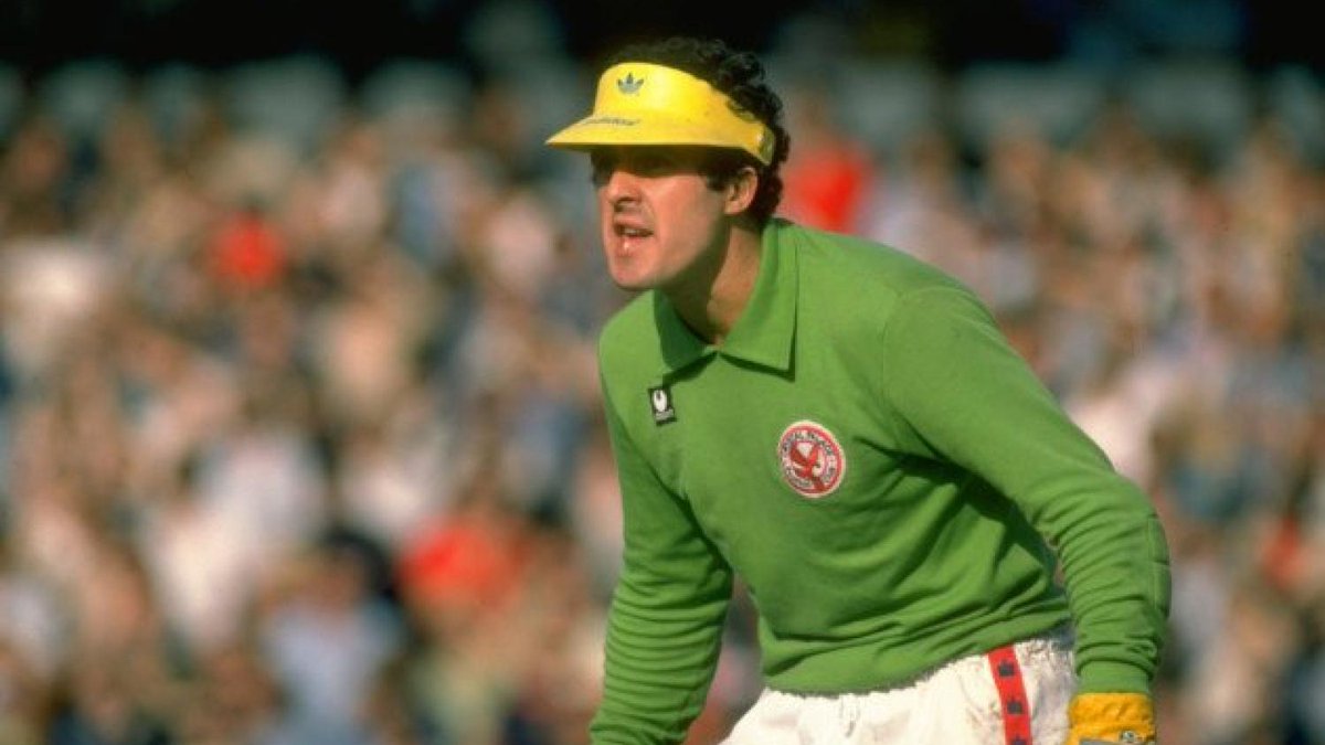 goalkeepersdiff's tweet image. &quot;I hate it when people call me a character. I&apos;m a very dedicated professional&quot; - John Burridge