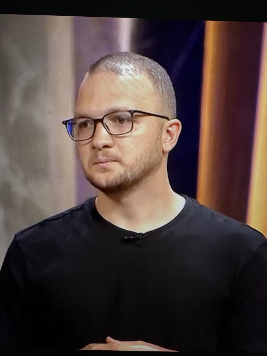 codezilla_'s tweet image. هو ساب الراپ سين واتجه لشارك تانك ليه