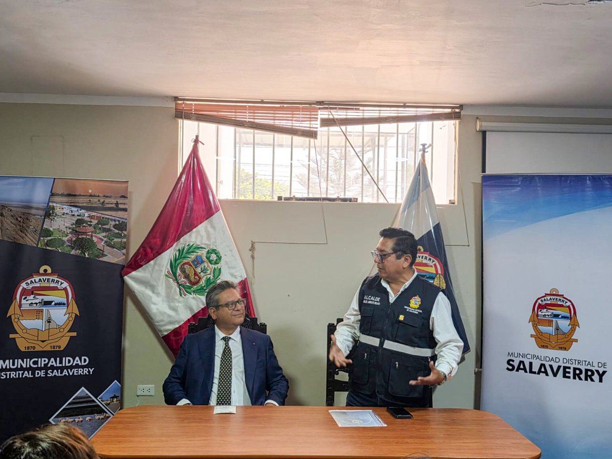 📢 #NoticiasSerpost |Serpost sostuvo una reunión institucional con la Municipalidad Distrital de Salaverry, encabezada por su alcalde, Carlos Humberto Arroyo Rojas, para coordinar acciones orientadas a la futura firma de un convenio de cooperación interinstitucional que impulse