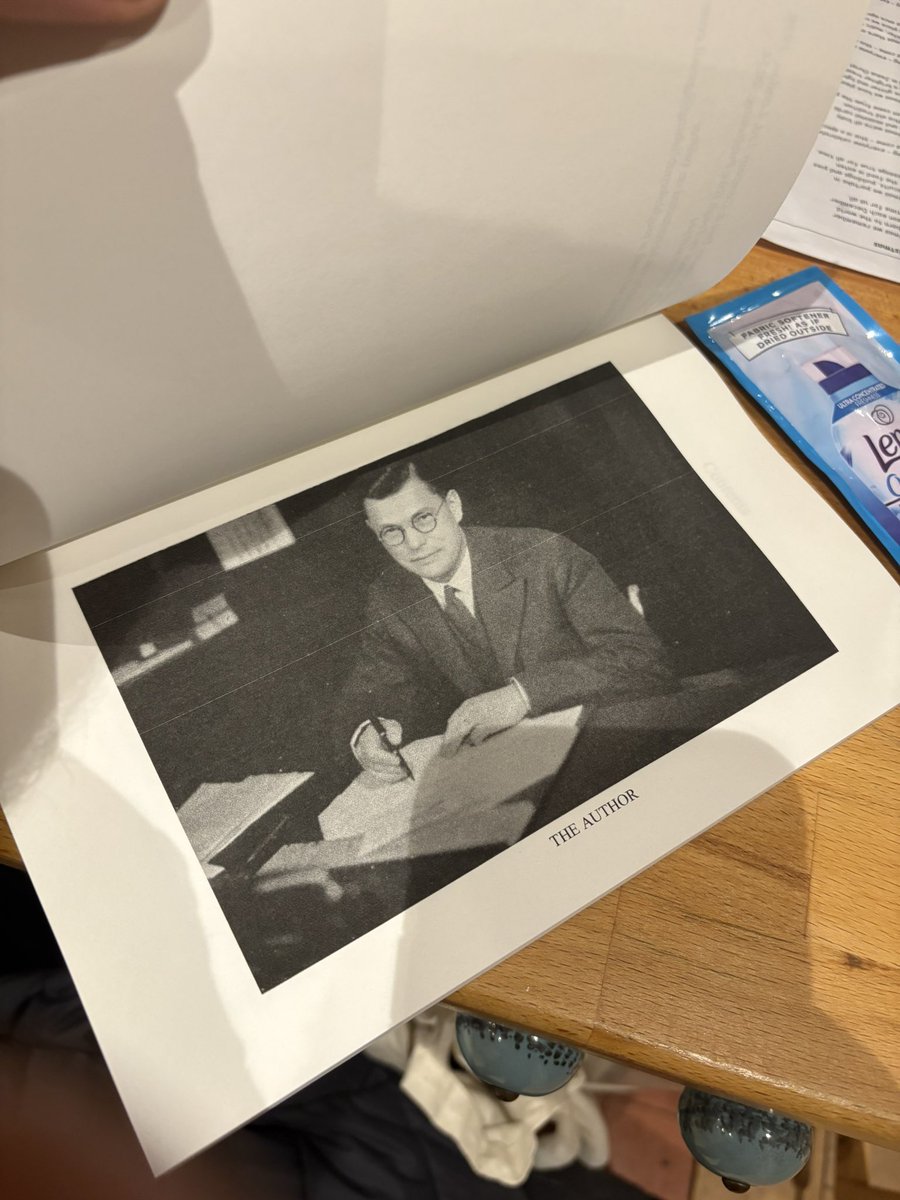 #Remembrance My grandfather was conscripted into the Austro-Hungarian army at the beginning of #WW1 from his homeland of the soon to be #Czechoslovakia (made possible by Thomas Masaryk).

He was 20 years old. He and his friends didn’t want to fight for them or their German