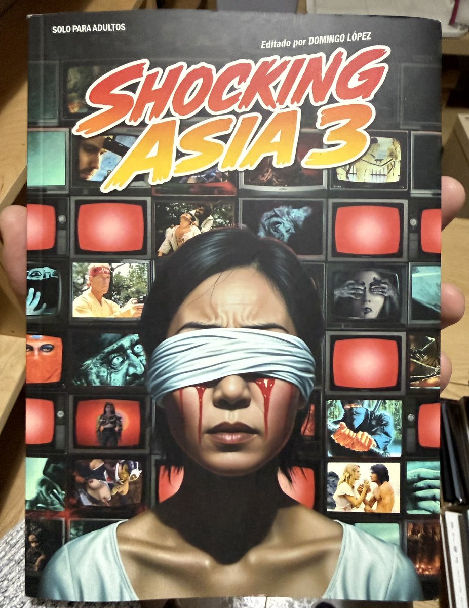Ya tenemos aquí la nueva tanda de delicatessens made in Trash-o-rama, perfectas para combatir estos días de exceso de trabajo, reuniones y quebraderos de cabeza.
Y como colofón el “Shocking Asia 3”, un compendio -de culto- brutal al que estoy deseando hincarle el diente. PEC. 😍