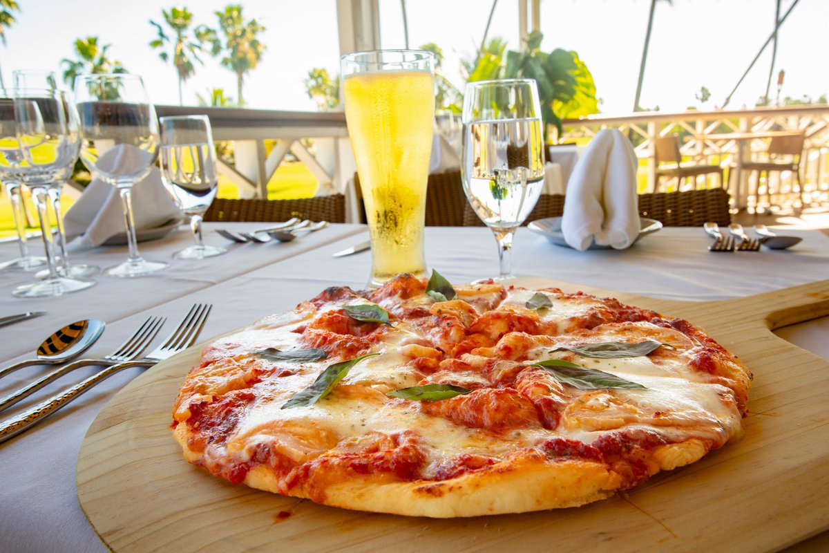 🍕 Craving something delicious. Our pizzas are made in house with fresh dough and a great selection of toppings. Perfect to enjoy at the club or to take out for a relaxed evening at home.  Fresh hot and always tasty.

#turksandcaicos #royalturksandcaicosgolf #providenciales