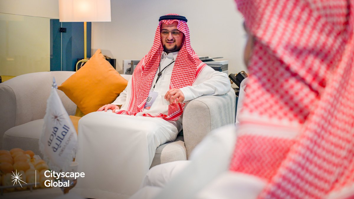 ForsaCapital's tweet photo. اليوم الرابع والأخير من معرض #سيتي_سكيب_العالمي فرصٌ بحجم الطموح، واتفاقياتّ تعكس أكبر التطلعات، وزياراتٌ احتفينا بها في جناحنا لنخبة من وفود العقار وكبار المستثمرين والمؤسسات العقارية المرموقة. 

#فرصة_المالية https://t.co/dFWa8SZIz9