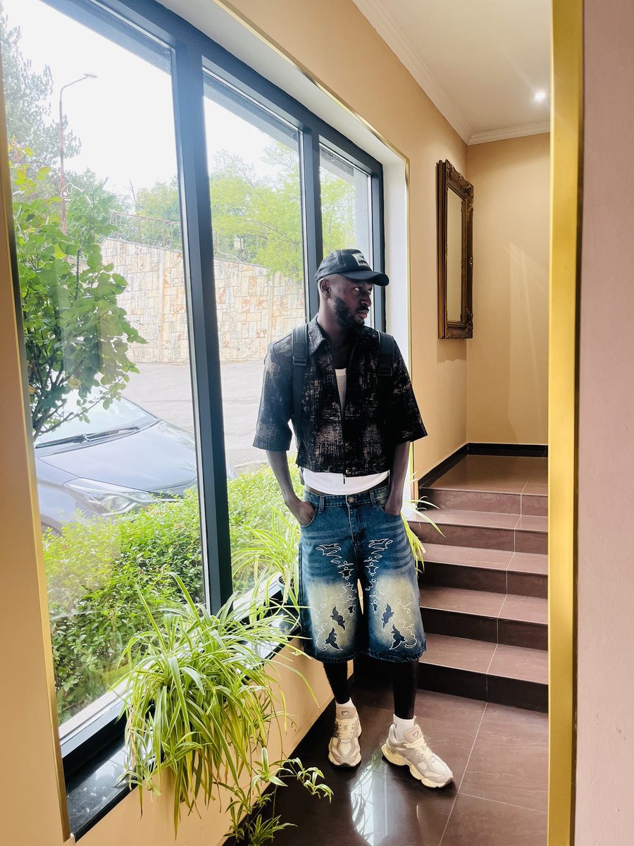 ElijahAddai10's tweet photo. May the Grace of the Lord be with y’all 🤲🏿🫱🏻‍🫲🏿 https://t.co/uBBojEINHs