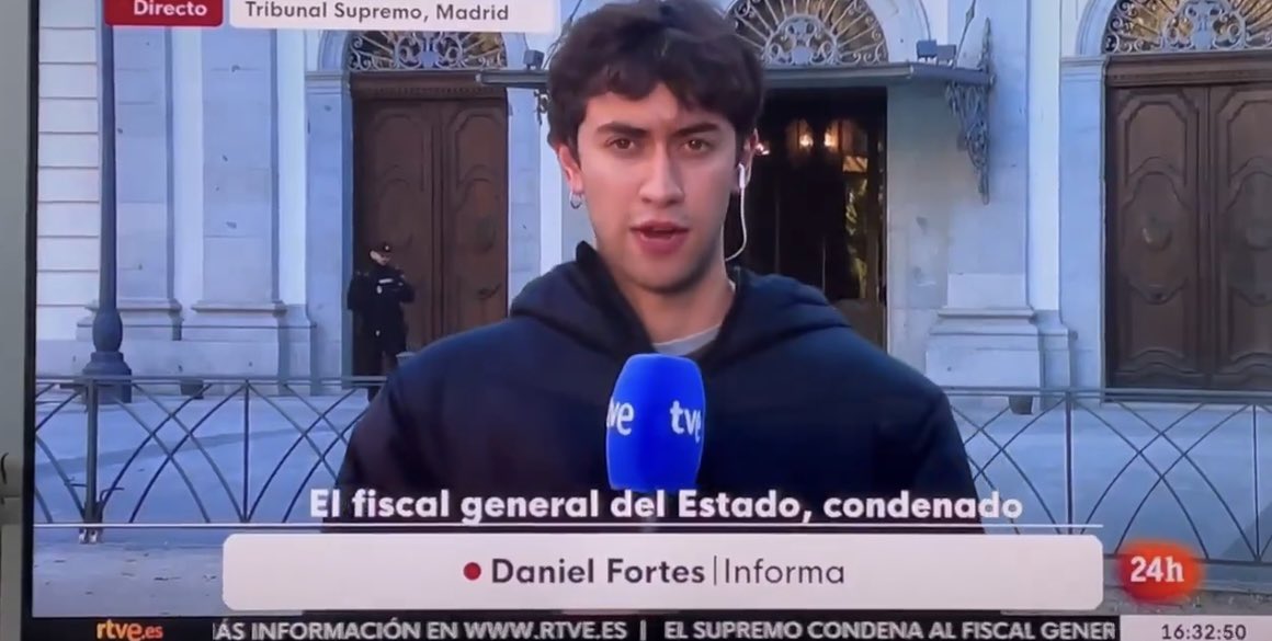 herqles_es's tweet image. 🇪🇸 | Colocan al hijo del propagandista socialista Xabier Fortes en TVE y lo ponen a informar de la noticia del día a pesar de no tener las oposiciones para ser periodista en la televisión pública.

Ex directivos purgados de la cadena han informado de que no ha hecho los exámenes,…