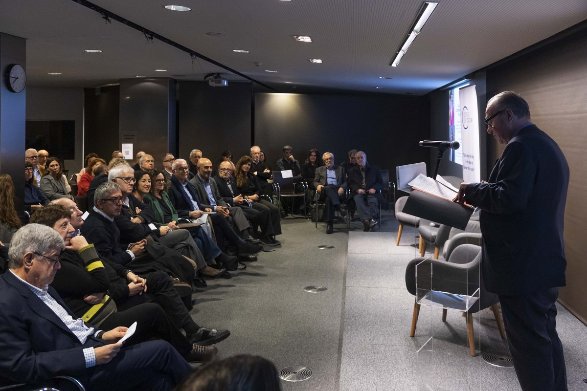 Alícia Romero 💜 tweet media