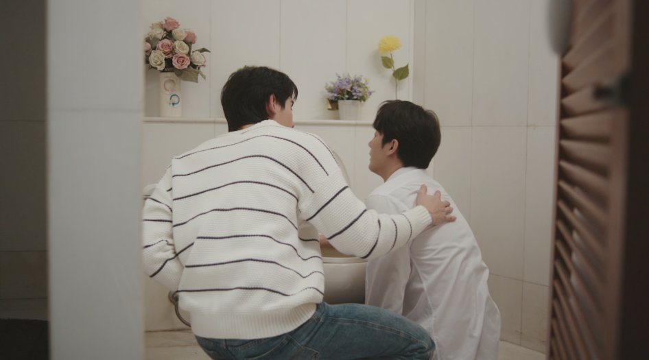 ainda sem acreditar que o botpleng deu propositadamente um biscoito com ingredientes que o tankhun tinha alergia só pra "testar", ficou assistindo ele morrendo e ainda comemorou que ele comeu

MELODYOFSECRETS TRAILER
#MelodyOfSecrets