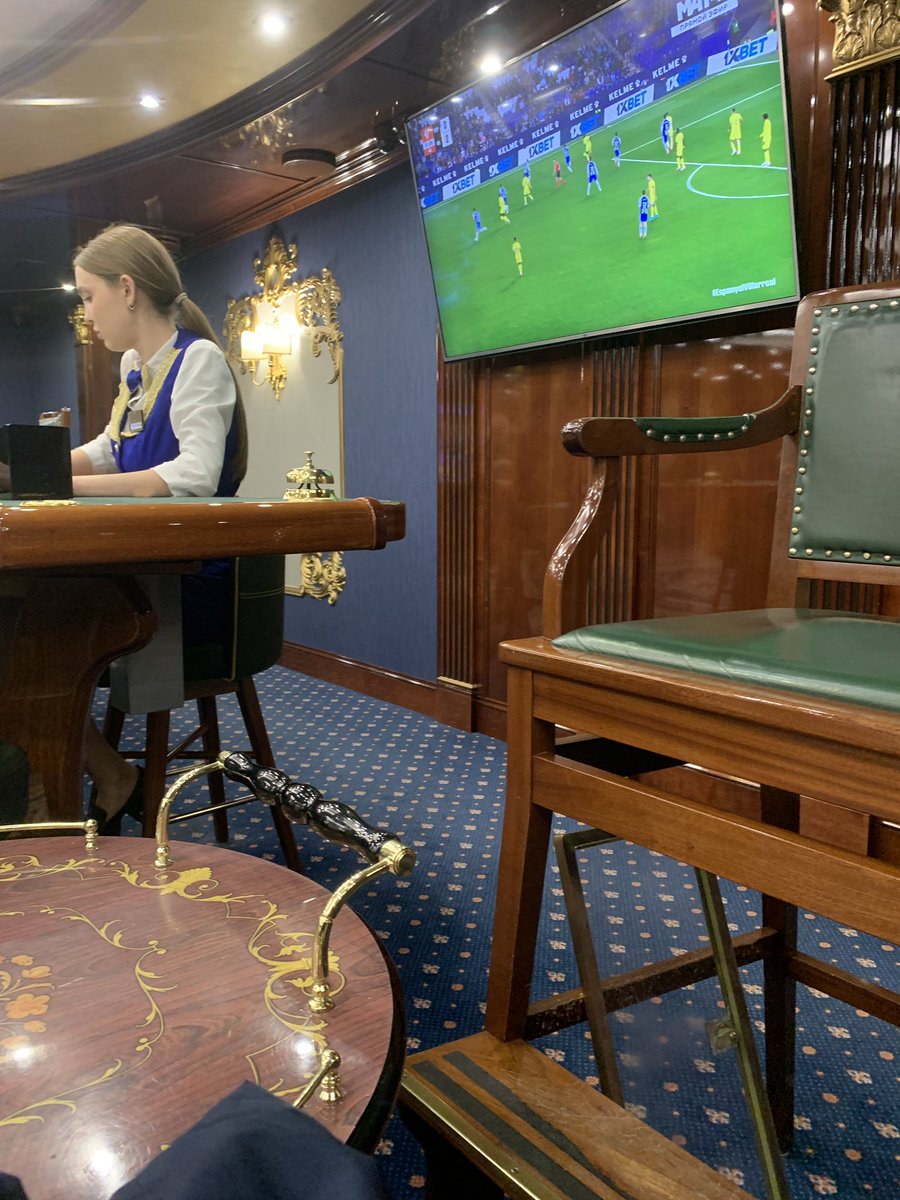 joanindultat2's tweet image. Estuve viendo el Espanyol Villarreal en un casino Sheriff en Tiraspol 👍🏼