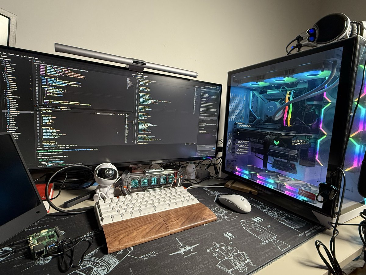 jan_programmer's tweet image. Is it the end of VS Code Era? 🤔
Just exploring Antigravity!
