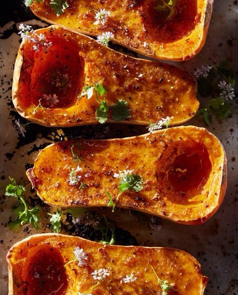 GGoodtaste's tweet image. Join us on a flavorful trip through Native gastronomy, culture, &amp;amp; history with @chefpyet as our guide to her new book #RootedinFire She shared a sneak peek recipe: Honey &amp;amp; Habanero Roasted Butternut Squash 🌶️🍯👏 Recipe on the blog #RecipeReveal #podcast #FoodForBodyMindAndSpirit