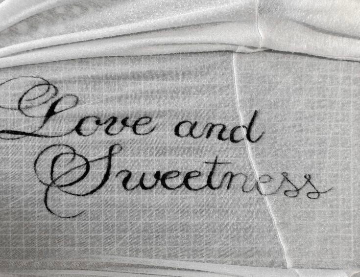 a bunny in love ᘏ▸◂ᘏ ♡