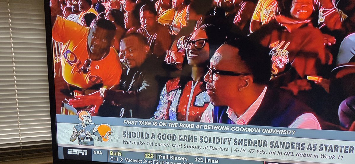 gogetit28866745's tweet image. Happy Thursday🪸🪸🪸!!!
“If you think you are too small to make a DIFFERENCE, try sleeping with a mosquito.”
~Dalai Lama
#difference
#PayItForward 
#gogetit 
@gogetit28866745