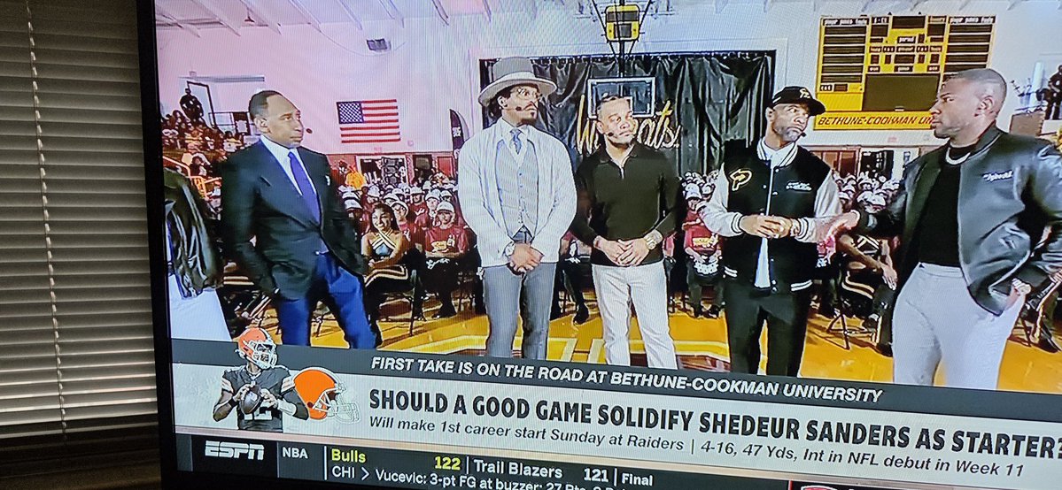 gogetit28866745's tweet image. Happy Thursday🪸🪸🪸!!!
“If you think you are too small to make a DIFFERENCE, try sleeping with a mosquito.”
~Dalai Lama
#difference
#PayItForward 
#gogetit 
@gogetit28866745