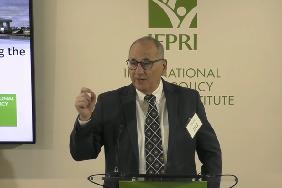 mit_cs3's tweet image. How might vulnerabilities to disruptions in global #food trade impact countries&apos; food security by 2050? MIT CS3 Research Scientist Kenneth Strzepek and colleagues from @IFPRI present latest findings at an IFPRI policy seminar in Washington D.C. tinyurl.com/3bkvx9br