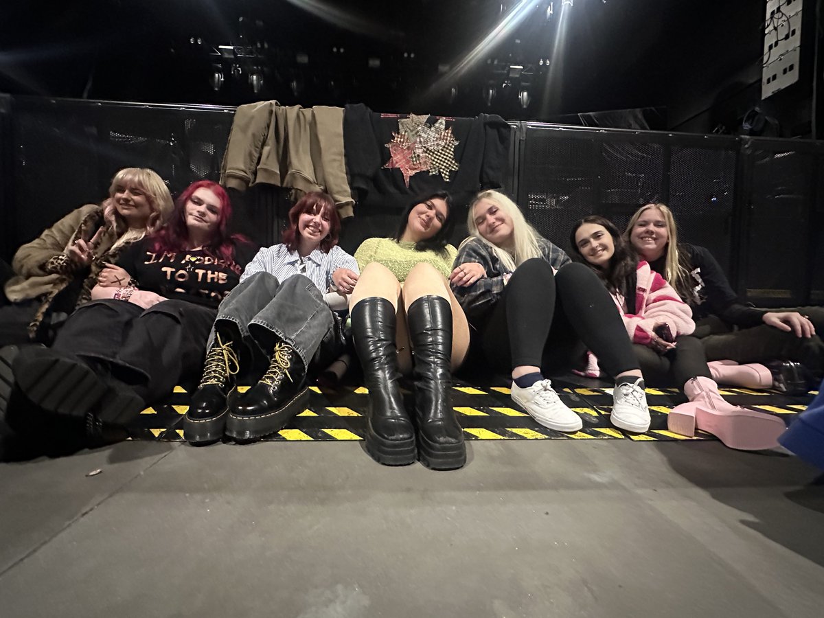 i love waterparks but i love my friends more