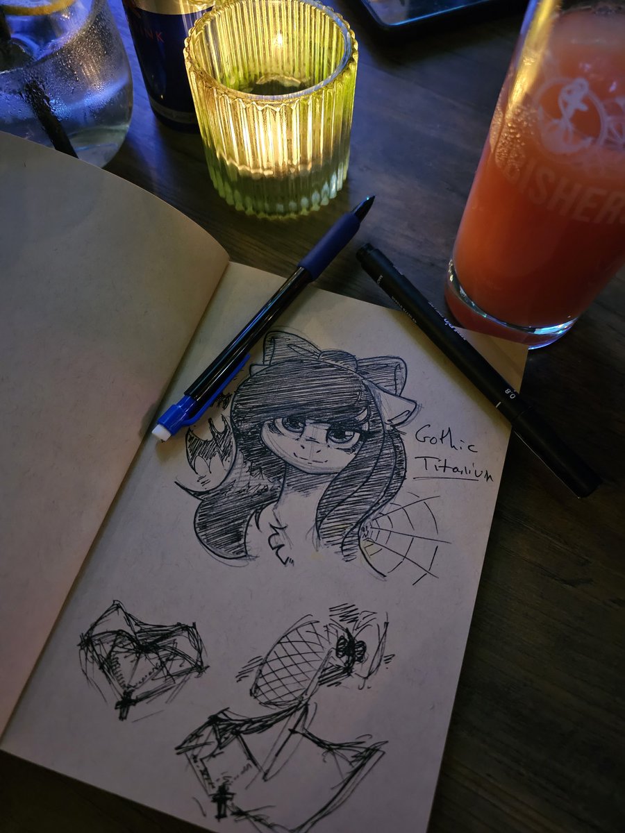 I had my hair dyed black for this weekend, now I feel all... gothy~

#mlp #mlpfim #mlpart #mlpoc #mlptwt #mlpg4 #mlpg5