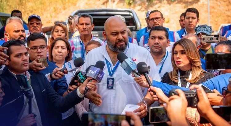 #ElSalvador 

Diputado Lira defiende liderazgo de Saade en ARENA y apuesta por recuperar territorio liberalsv.com/diputado-lira-… #Política