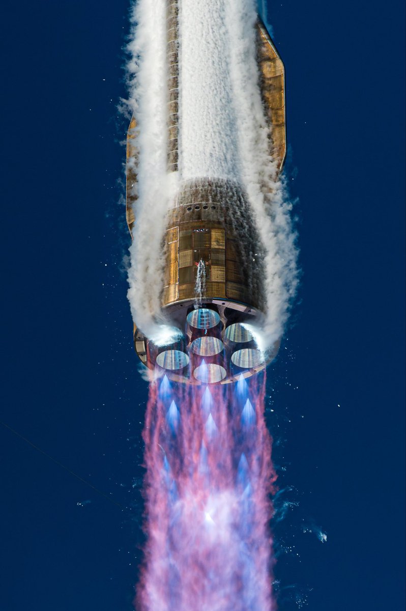 johnkrausphotos's tweet photo. One week ago: New Glenn launches NG-2!

📸: @blueorigin https://t.co/ZcpXgfOmXX