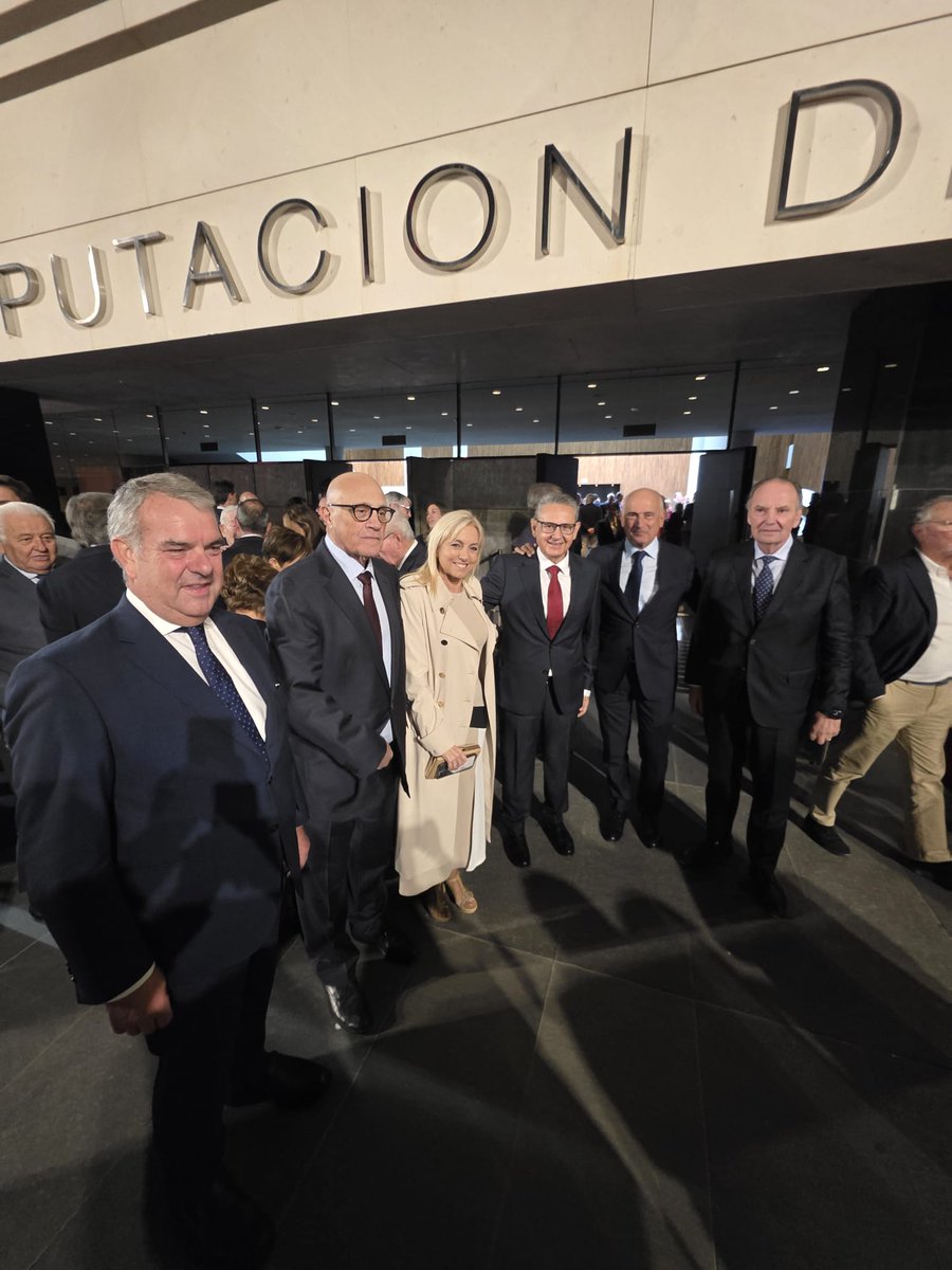 🔵 La Empresa Familiar, protagonista en la 50 Noche de la Economía Alicantina.

🏆 Nos enorgullece especialmente celebrar que tres empresas vinculadas a AEFA han sido premiadas en esta edición:
- Bardisa
- <a href="/BORRELL/">JOSÉ BORRELL S.A.</a> 
- CDV

#EmpresasFamiliares #Alicante #AsociadosAEFA #AEFA