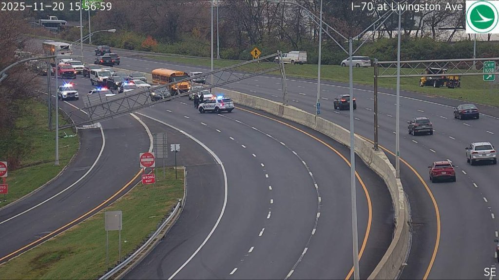COLUMBUS: I-70 westbound is CLOSED at Livingston Ave. due to a crash. 

Follow OHGO.com for updates.
