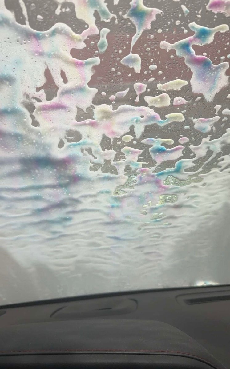 ClayStafford's tweet image. Going through the car wash. I do it for the acid trip. 
#carwash #art #trippy