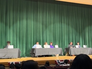 PHSCCADMIN's tweet image. Our Government students held a mock election debate yesterday, and today they cast their ballots with help from the Will County Clerk’s Office. Great civic learning in action at PCHS!