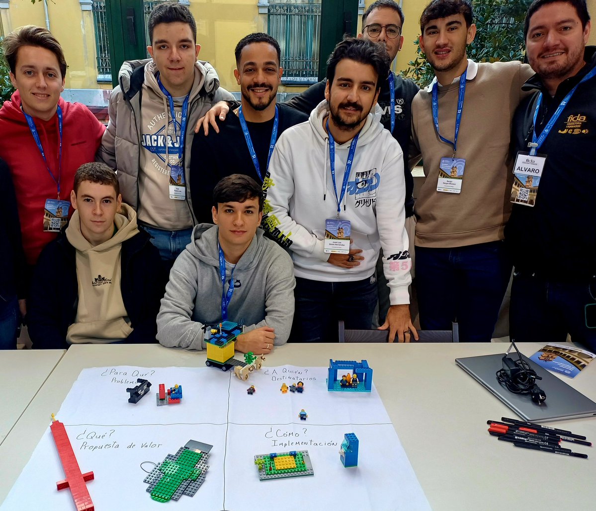 kriesgo's tweet image. Que semana mas bien aprovechada para los estudiantes universitarios de toda España participantes en el HACKATHON CIBERSEGURIDAD UNIOVI que la @uniovi_info y el @INCIBE han promovido en Oviedo y en el que hemos colaborado con metodología by @FIDACONSULTORES para lanzar innovación