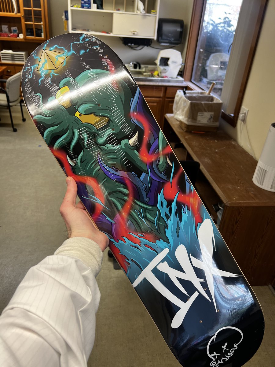 MetaDuni's tweet image. (my) new @quirkiesnft INX board is FIRE 🔥

blessed to be surrounded by such amazing people in this space - @_jeremy_two was willing to drive a few hours to get this board in my hands 

when are we doing a PNW Quirkie meetup 👀