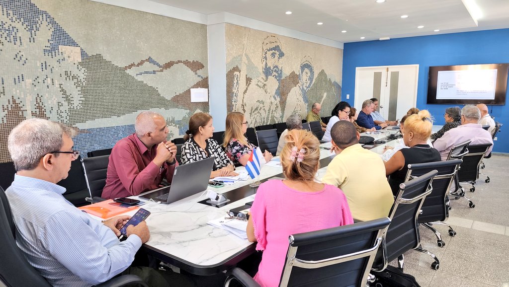 Recibimos al <a href="/CubaSNTECD/">SNTECD Cuba</a> encabezado por Naida Elisa Díaz Luis, su secretaria general. En el encuentro con el Ministro <a href="/WalterBG_MES/">Walter Baluja García</a> y el Consejo de Dirección abordamos la Jornada del Educador, la celebración próximamente del Pleno Nacional y la III Conferencia Nacional en  2026.