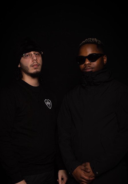 _iblevrai's tweet image. Venez on parle de ce groupe.