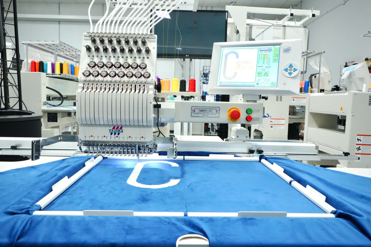 hirschsolutions's tweet image. Large embroidery items? No problem! 
  
-550×1,200mm frame (with X-extension Unit)
-picker-less, auto thread trimming device
-advanced control panel
  
Learn more: hsi.us/tmbp2-xc
  
#CustomEmbroidery #EmbroideryMachine #Christmas #EmbroideryDesigns #Tajima #TajimaTMBP2XC