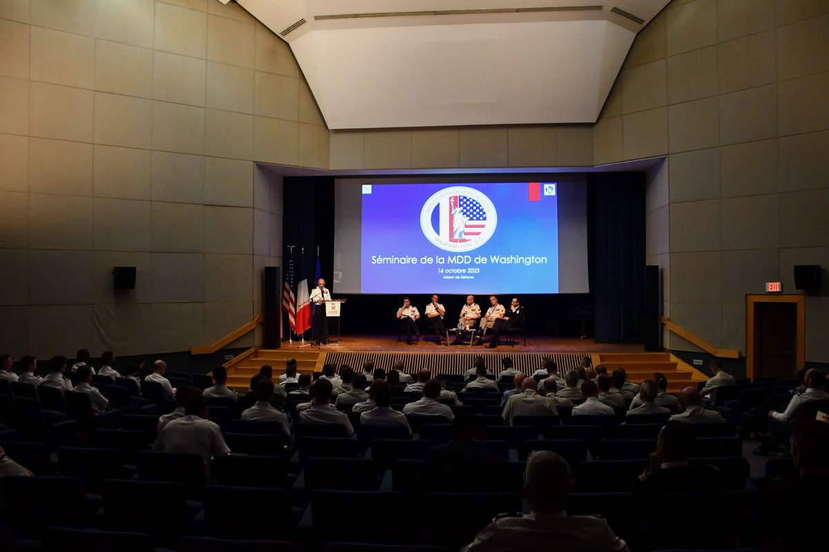 FRDefenseUSA's tweet photo. 🇫🇷⚔️🇺🇸 Curious about what a Defense Attaché Office actually is and what we do in Washington, D.C.?
➡️ Read about it on LinkedIn!  https://t.co/yxb39rBs4H https://t.co/rRQXrQY27X