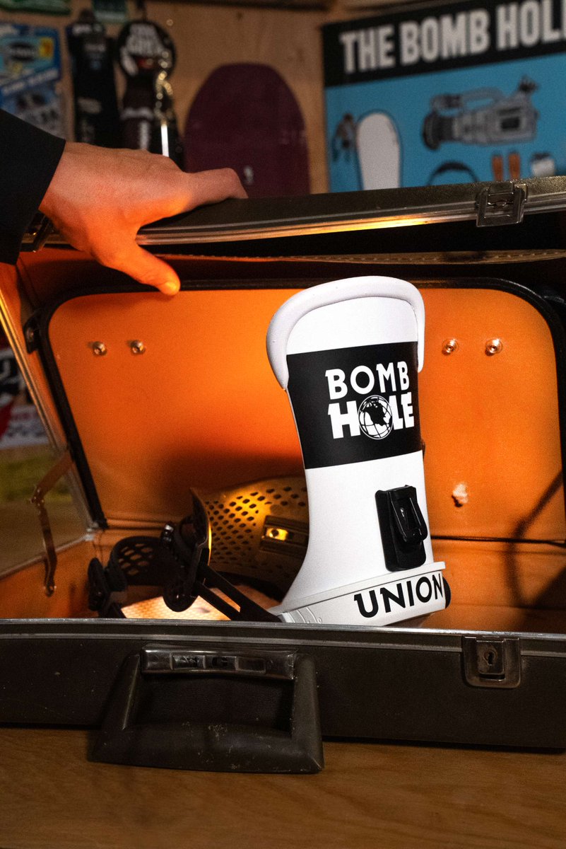 🔥 The Bomb Hole x Union Force limited edition binding is here 🔥 Get yours today at our King of Prussia or Montgomeryville locations. Or shop now at Buckmans.com.

#Buckmans #BombHole #Force #LimitedEdition 

buckmans.com/product/52511/…