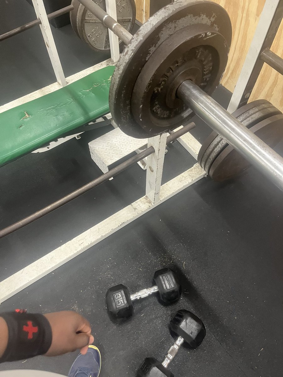 working early!
#HardWorkPaysOff 
#Classof2029 
<a href="/Coach__Lowery/">Andrew Lowery</a> <a href="/Knick31Kaisaun/">Kaisaun Nichols</a>