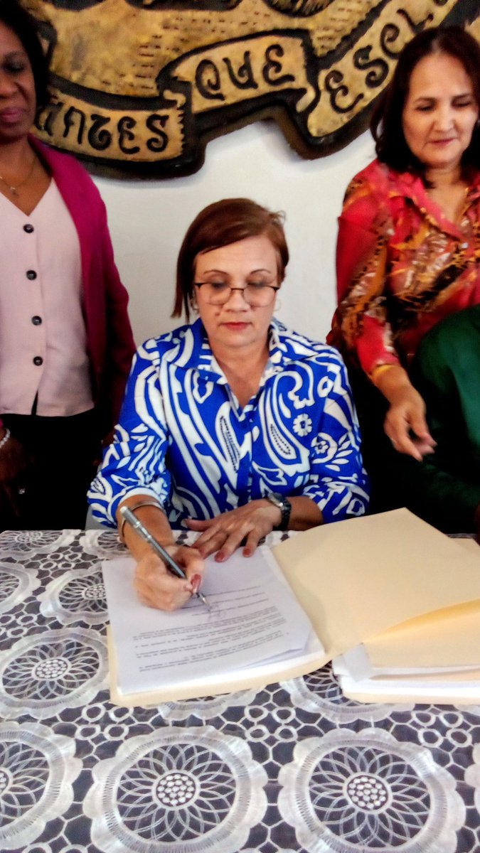 CitmaLT's tweet image. Se realiza acto de entrega y recepción del cargo de Delegado del CITMA.  
Reconocemos la huella de excelencia de Gisela Velentina Olano Felipe y damos la bienvenida a Frank Rolando Villavicencio Estepa, con confianza en su dedicación y servicio.#Ciencia#MedioAmbiente#LasTunas